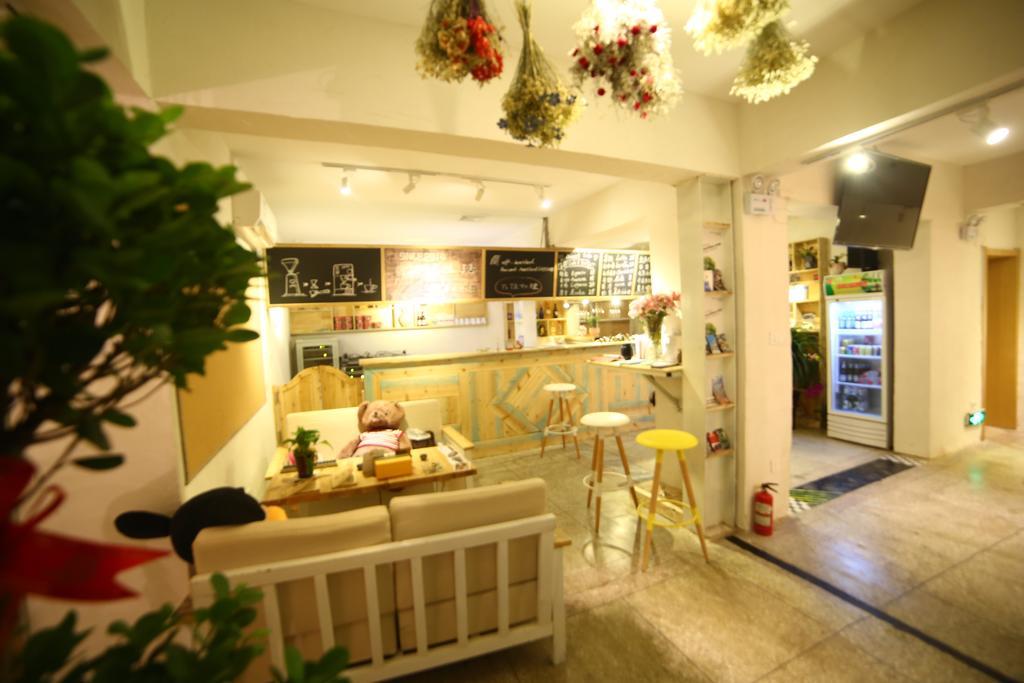 Luoyang Heartland International Youth Hostel מראה חיצוני תמונה