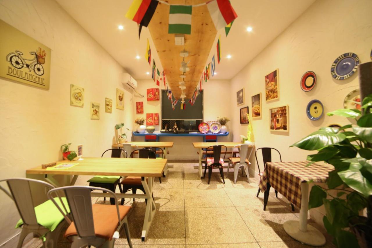 Luoyang Heartland International Youth Hostel מראה חיצוני תמונה